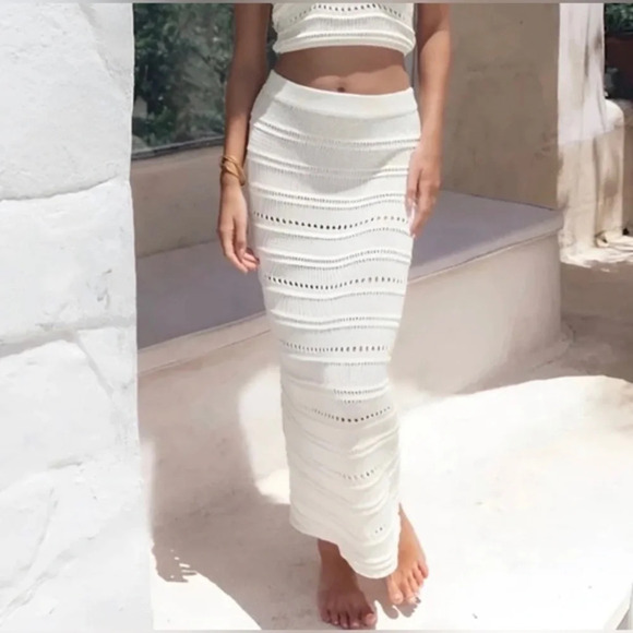 Dynamite Dresses & Skirts - Dynamite Crochet  Skirt